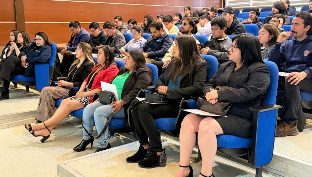 /estudiantes-reciben-certificacion-de-proyectos-acuip-2025-en-el-marco-del