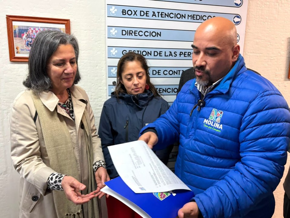 /alcalde-de-molina-gestiona-7-mil-millones-para-salud