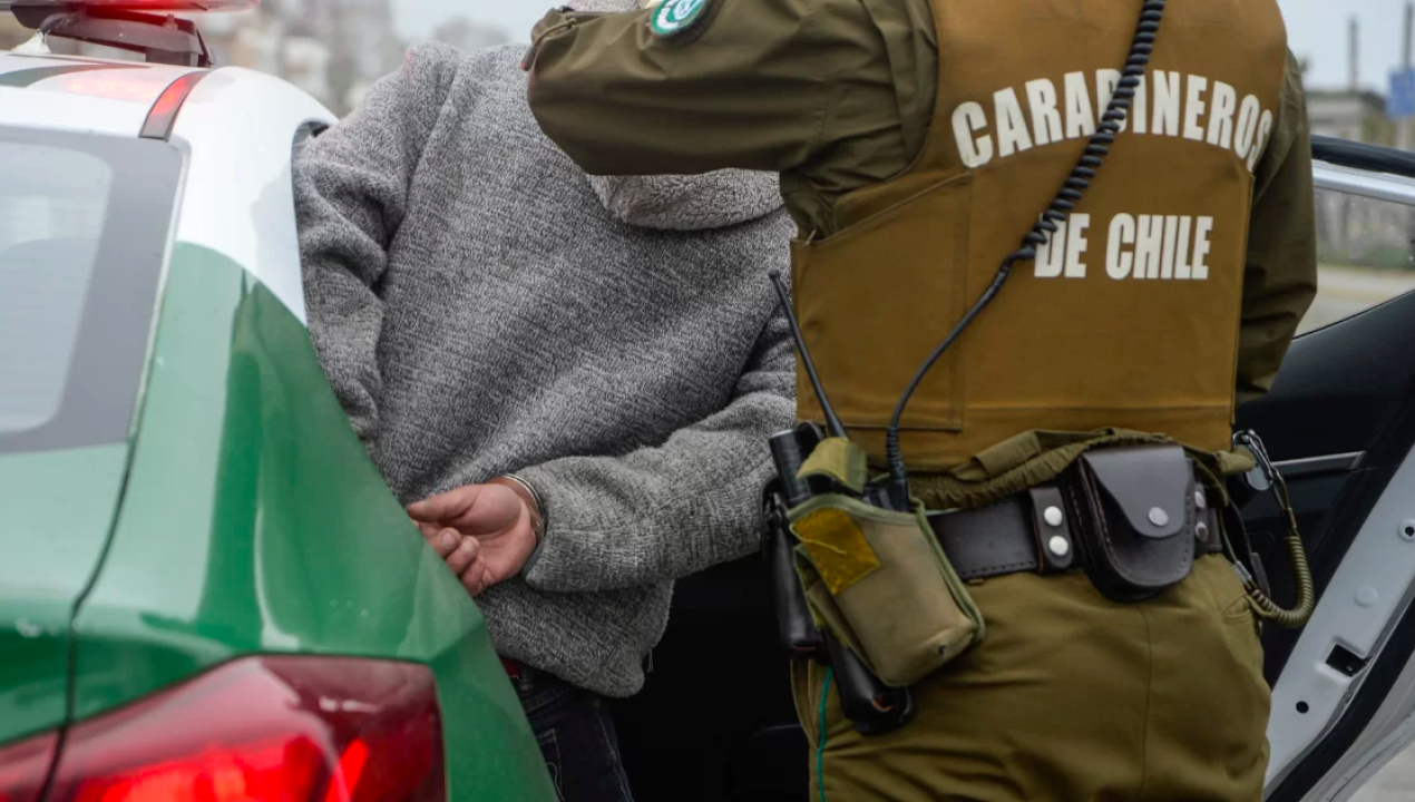 /carabineros-defiende-operativo-en-calbuco-detectaron-alcohol-en-bus-y