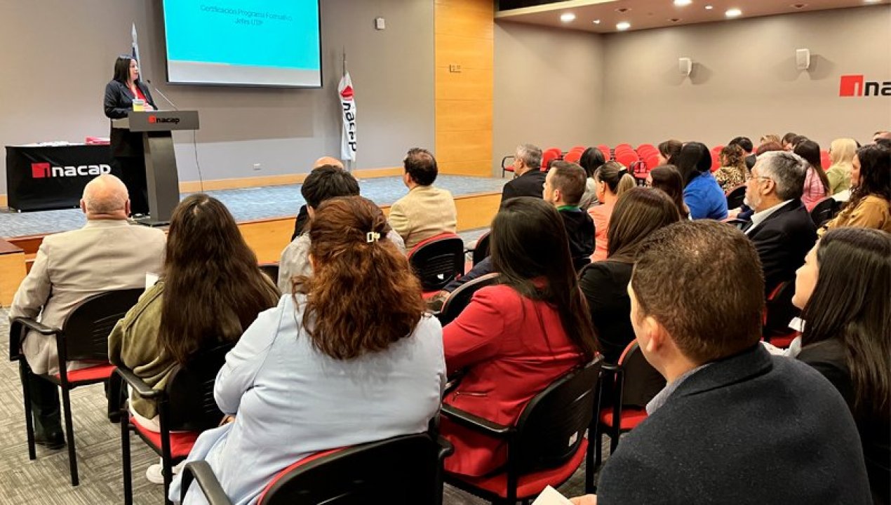 /local/inacap-certifica-a-50-docentes-en-puerto-montt-con-programas-cedem