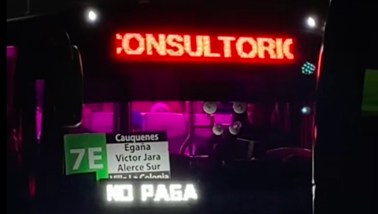 /las-que-den-el-whatsapp-no-pagan-el-mensaje-viral-de-una-micro-en-puerto