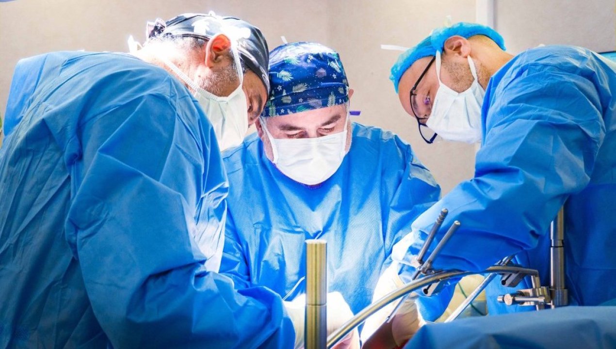 /clinica-andes-salud-puerto-montt-cirugia-cancer-esofago